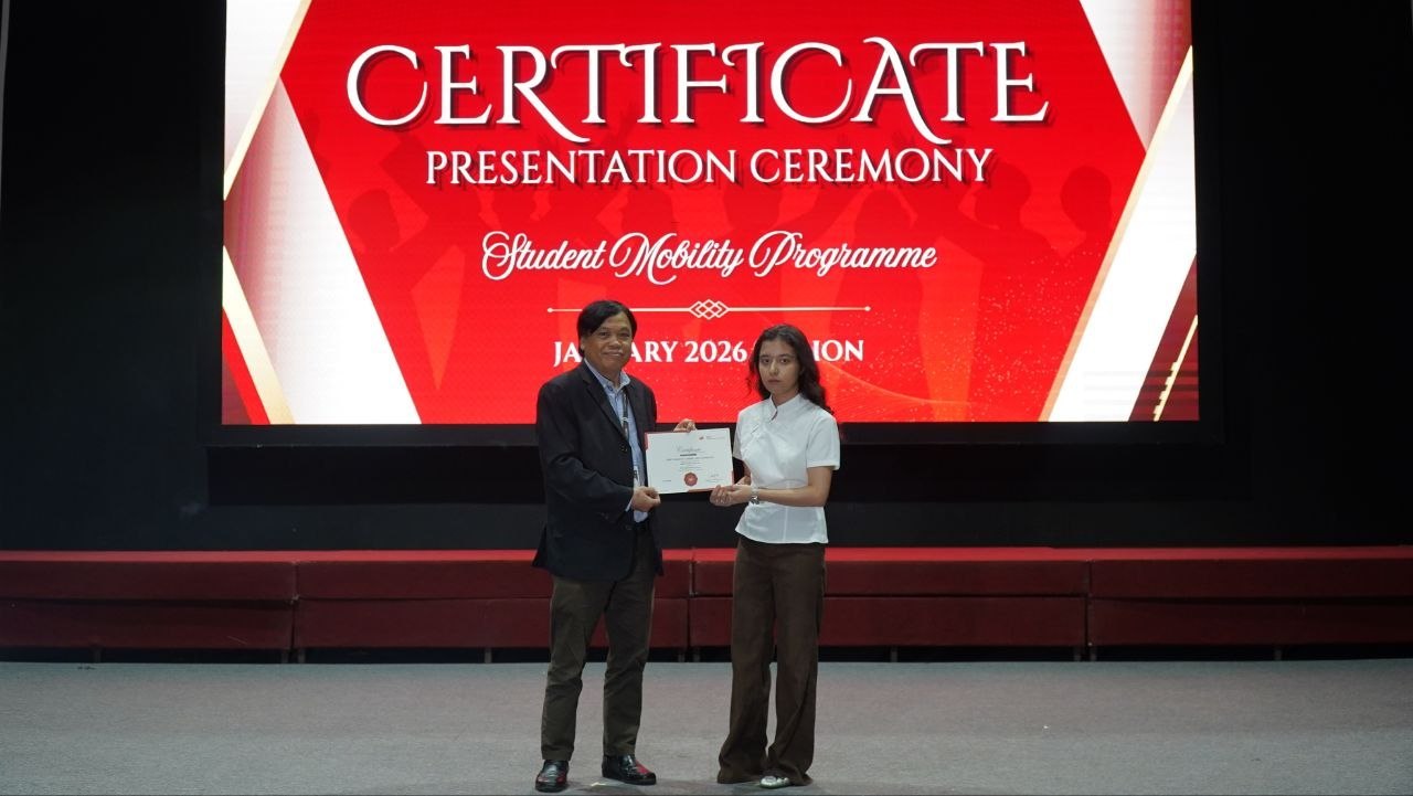 Kimyo xalqaro universitetining Malayziyadagi hamkori — INTI universitetida talabalar mobilligi dasturini muvaffaqiyatli yakunlagan talabalar uchun taqdirlash marosimidan foto lavhalar.