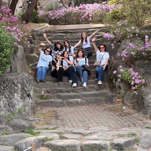 A meeting was held with students studying under the GKS program at Soonchunhyang University and Sungshin Women's University in South Korea.