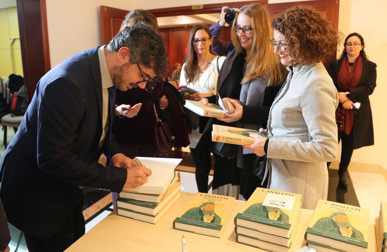 Professor Salvatore Giuffrening ““KONFUTSIYNING ANALEKTLARI” nomli kitobining rasmiy taqdimoti boʻlib oʻtdi. Professor Salvatore Giuffrening ““KONFUTSIYNING ANALEKTLARI” nomli kitobining rasmiy taqdimoti boʻlib oʻtdi.