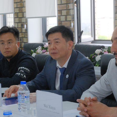Kimyo International University in Tashkentda Xitoyning san’at yo‘nalishidagi yetakchi oliygohlaridan biri — Hubei Institute of Fine Arts delegatsiyasi bilan uchrashuv bo‘lib o‘tdi.