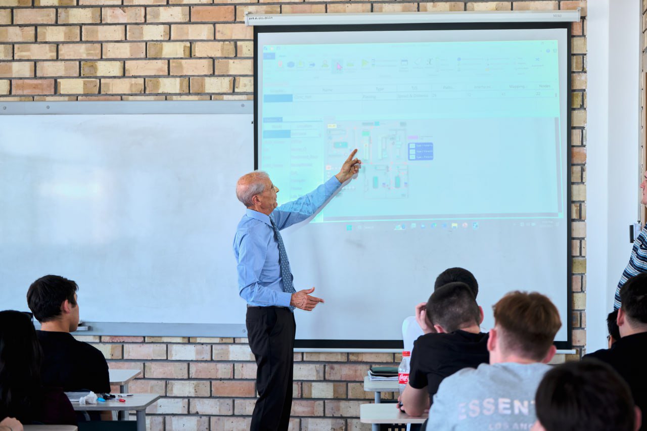 "Using software for modeling and evaluating alternative projects (building information modeling) and" Reliability and maintainability of equipment " "Using software for modeling and evaluating alternative projects (building information modeling) and" Reliability and maintainability of equipment "