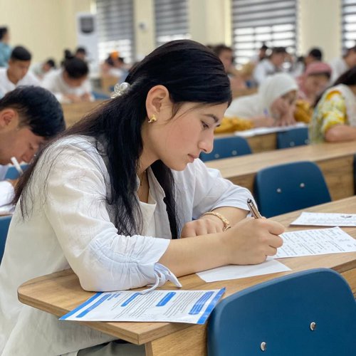 В Наманганском филиале Ташкентского международного университета Кимё для выпускников школ долины прошла «Олимпиада KIUT»