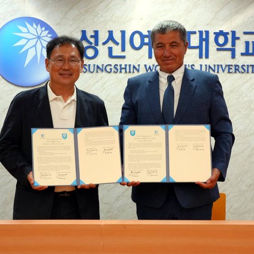 An agreement was also reached on cooperation in developing such areas as "Fashion Design", "Beauty Aesthetics" and "Painting", which are part of KIUT School of Arts