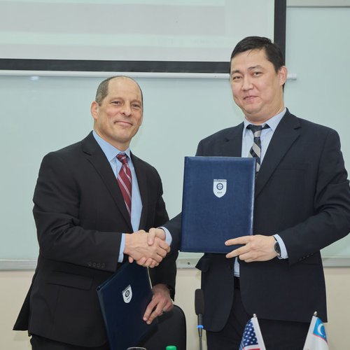 Программа MBA 1+1 совместно с Университетом Рузвельта