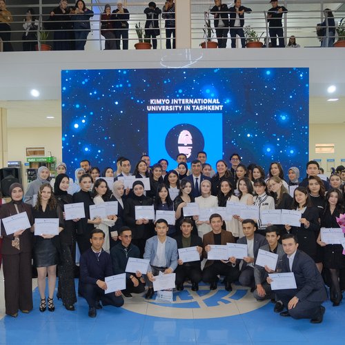 530 образовательных грантов и 30 именных стипендий вручены в Международном университете Кимё