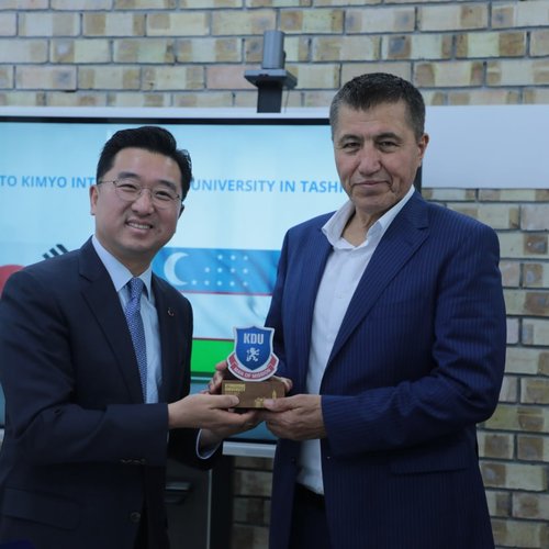 A memorandum of cooperation has been signed between Kimyo International University in Tashkent and Kyongdong University (South Korea)