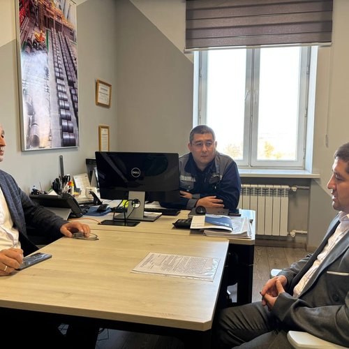 KIUT и Ташкентский металлургический завод обсудили сотрудничество в подготовке инженерных кадров