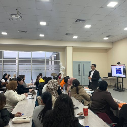 2026-yil 30-yanvar kuni **Toshkent Kimyo Xalqaro Universiteti**da 1-kurs magistrantlari uchun muhim uchrashuv bo‘lib o‘tdi. Uchrashuvda Magistratura bo‘limi boshlig‘i Sanjar Xakimov ishtirok etdi