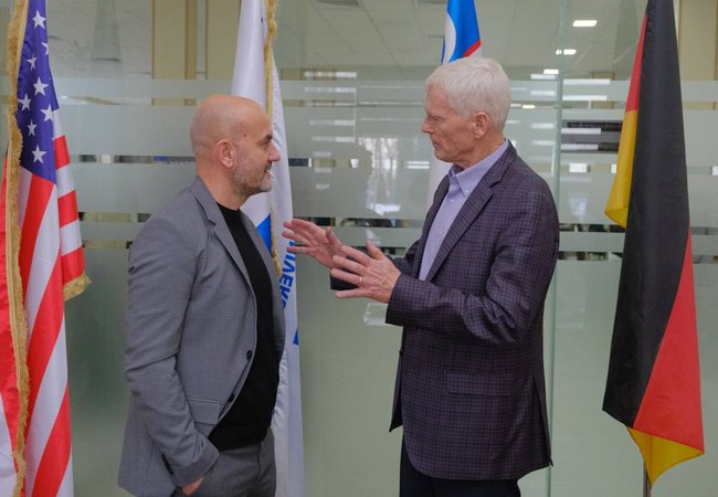 ⚽️ Ilyas Zeytullayev Toshkent Kimyo xalqaro universitetiga tashrif buyurdi