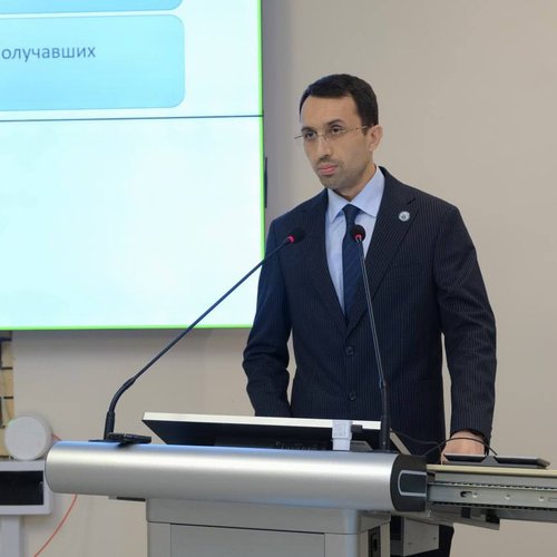 В Ташкентском международном университете Кимё впервые состоялась официальная защита PhD-диссертации, объединившей направления цифровой медицины, травматологии и ортопедии