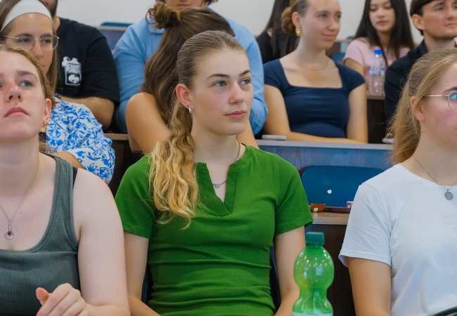 Germaniyaning Kempten amaliy fanlar universiteti talabalari Toshkent Kimyo xalqaro universitetiga tashrif buyurib, muhandislik yo‘nalishi bo‘yicha bir kunlik ochiq darsda ishtirok etdilar.