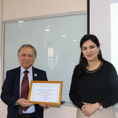 Professor Rustam Abdullayev bilan ijodiy uchrashuv bo‘lib o‘tdi.
