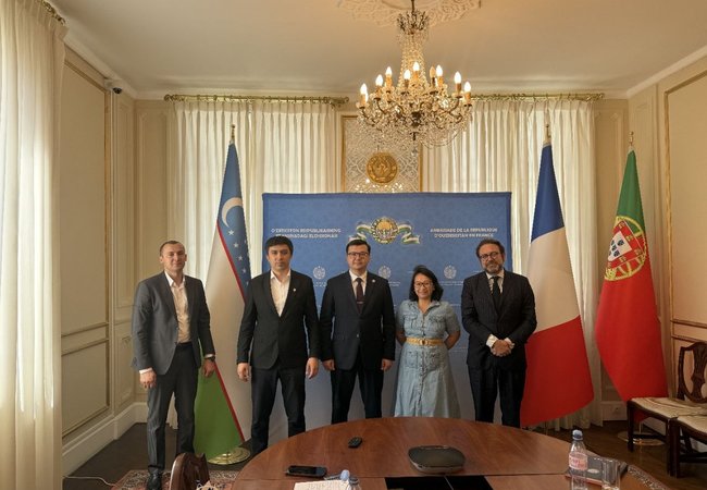 Начаты переговоры о сотрудничестве с HEC Paris — бизнес-школой №1 в мире по направлению Business & Finance согласно рейтингу QS.