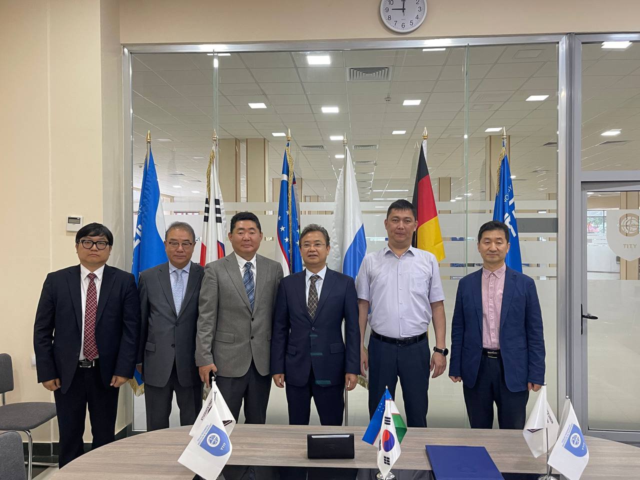 a delegation of Busan Kyungsang College visited the Yeoju Technical Institute in Tashkent a delegation of Busan Kyungsang College visited the Yeoju Technical Institute in Tashkent