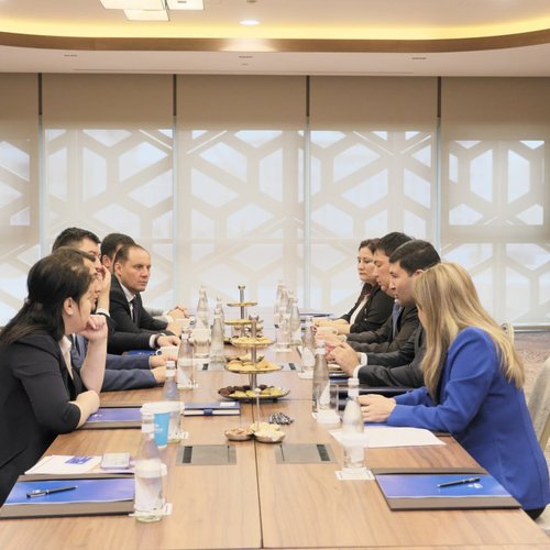 Hilton Tashkent city mehmonxonasi va Toshkent Kimyo xalqaro universiteti oʻrtasida hamkorlik memorandumi imzolandi