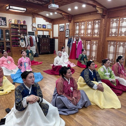 KIUT Faculty Members Complete Professional Development Programme in South Korea