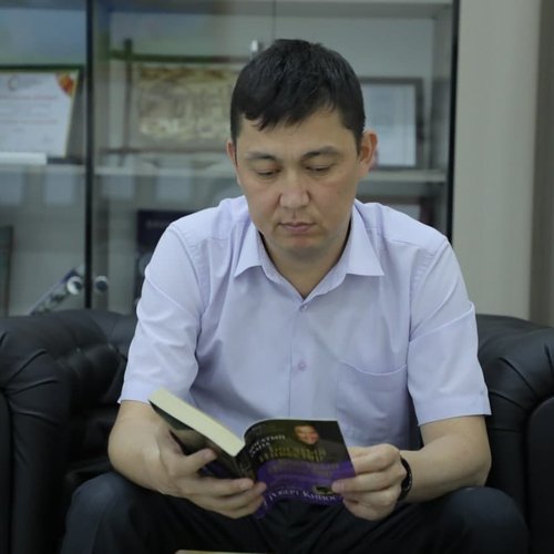 5 книг, которые рекомендует ректор технического института Ёджу в городе Ташкенте Жанполат Кудайбергенов