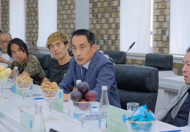 Professor Motomu Hashimoto of Osaka Metropolitan University Visits Kimyo International University in Tashkent
