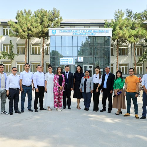 Toshkent Kimyo xalqaro universitetining Namangan filialida viloyat jurnalist va blogerlari uchun press-tur tashkil qilindi