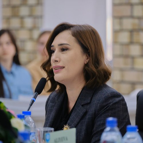 Today, a round table was held at Kimyo International University in Tashkent on the topic “Women on the path of science: a look into the future.”